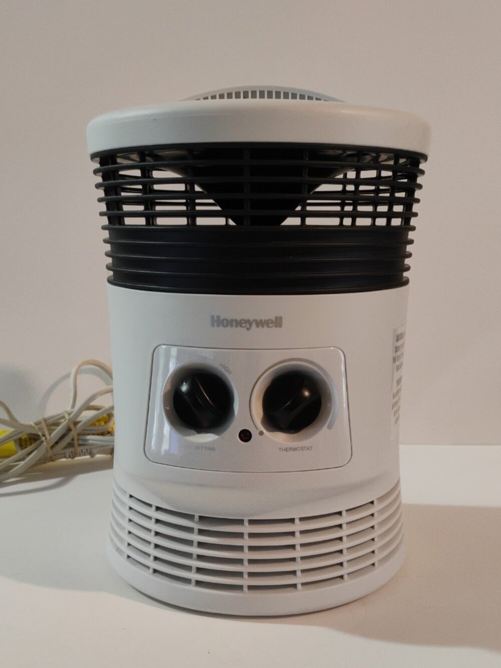 Honeywell 360° Surround Heat Portable Electric Heater White Thermostat